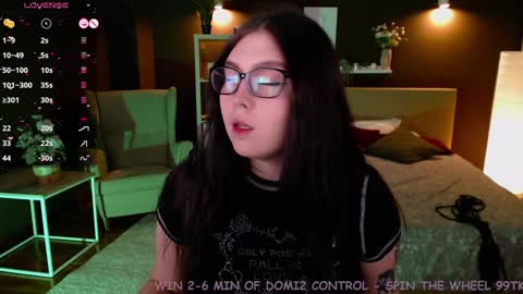 Snapshot of arizonaa_muse chatting on 01.16.25 Astrid online show from 01.16.25