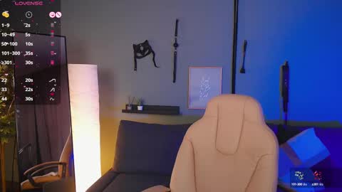 Snapshot of arizonaa_muse chatting on 02.20.25 Astrid online show from 02.20.25
