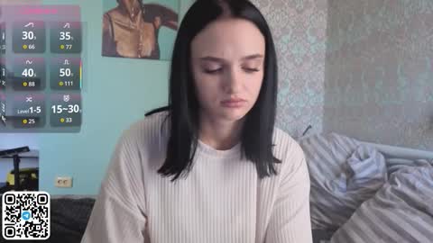 Snapshot of armandadunnigan chatting on 10.26.25 Sofia online show from 10.26.25