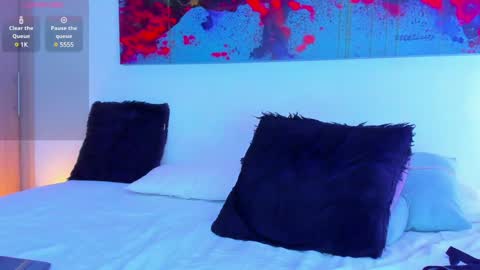   online show from 02.08.25