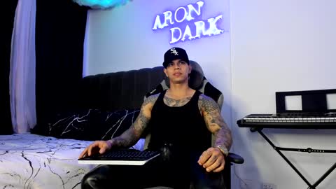 Snapshot of arondark chatting on 12.20.24 DarkMaster online show from 12.20.24