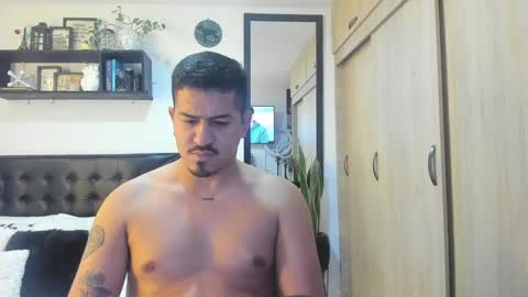 Snapshot of aronwilliams69 chatting on 02.04.25 ARON  Independent model  online show from 02.04.25