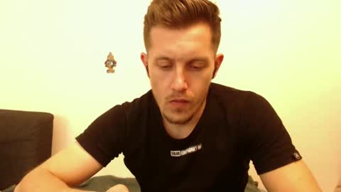 arromwilliam90 online show from 01.20.25