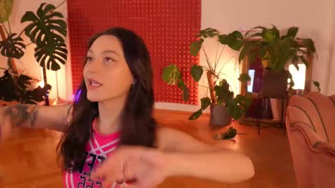 Snapshot of artegirlx chatting on 02.16.25 Maya online show from 02.16.25