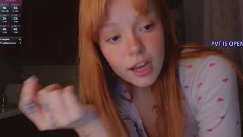 Snapshot of artemisa_meows chatting on 09.22.25 SEE U THURSDAY online show from 09.22.25