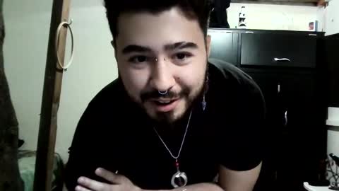 Snapshot of artorias_4 chatting on 12.19.24 artorias 4 online show from 12.19.24