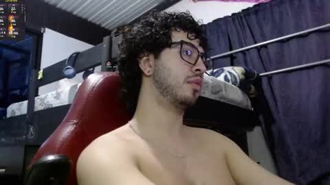 Snapshot of artorias_4 chatting on 09.16.25 artorias 4 online show from 09.16.25