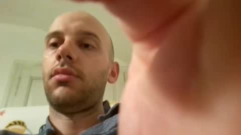 Snapshot of artur833 chatting on 09.19.25 artur833 online show from 09.19.25