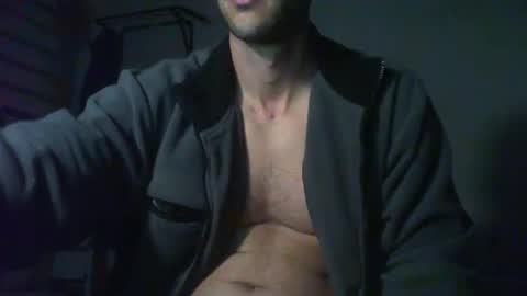 Snapshot of artur833 chatting on 10.11.25 artur833 online show from 10.11.25