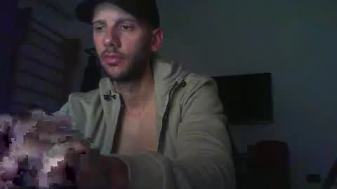 Snapshot of artur833 chatting on 10.17.25 artur833 online show from 10.17.25