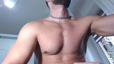 Snapshot of aryanaian1 chatting on 10.02.25 AryanAian1 online show from 10.02.25