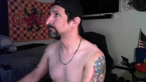 Snapshot of asanator101 chatting on 09.19.25 devilPup75 online show from 09.19.25