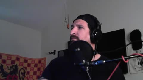 Snapshot of asanator101 chatting on 09.22.25 devilPup75 online show from 09.22.25