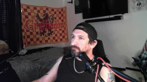 Snapshot of asanator101 chatting on 10.11.25 devilPup75 online show from 10.11.25