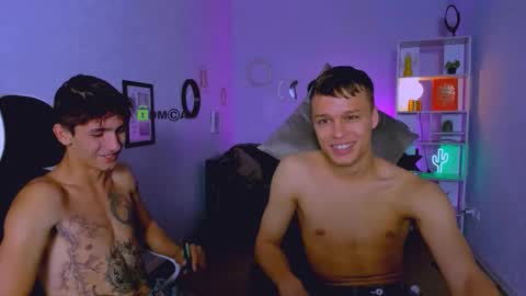 ash_raven_ online show from 10.04.25