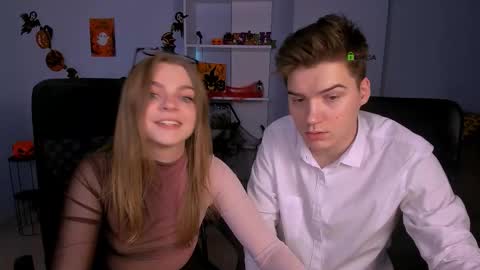 ash_raven_ online show from 10.27.25