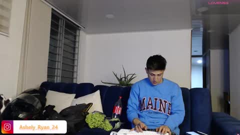 Snapshot of ashely_ryan24 chatting on 03.04.25 Ashley And Ryan online show from 03.04.25