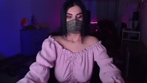 Snapshot of ashley__cooper__ chatting on 12.14.24 Yasmina online show from 12.14.24