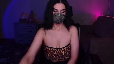 Snapshot of ashley__cooper__ chatting on 12.22.24 Yasmina online show from 12.22.24