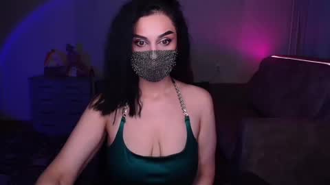 Snapshot of ashley__cooper__ chatting on 12.25.24 Yasmina online show from 12.25.24