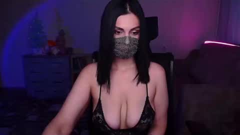 Snapshot of ashley__cooper__ chatting on 01.06.25 Yasmina online show from 01.06.25