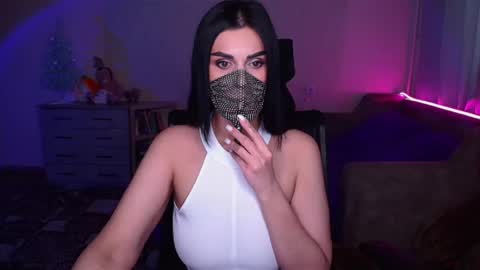 Snapshot of ashley__cooper__ chatting on 01.19.25 Yasmina online show from 01.19.25