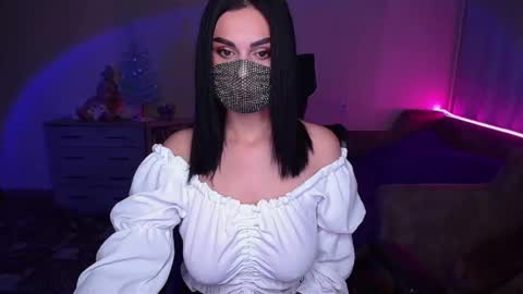 Snapshot of ashley__cooper__ chatting on 01.21.25 Yasmina online show from 01.21.25