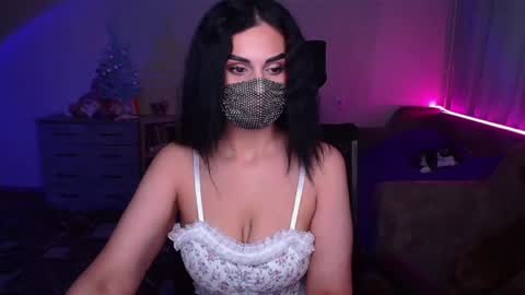 Snapshot of ashley__cooper__ chatting on 01.25.25 Yasmina online show from 01.25.25