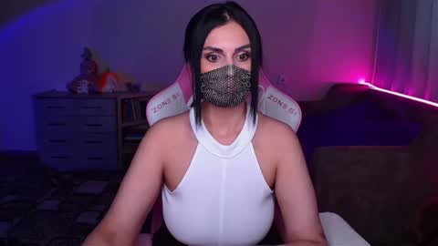 Snapshot of ashley__cooper__ chatting on 02.11.25 Yasmina online show from 02.11.25