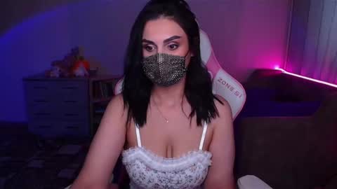 Snapshot of ashley__cooper__ chatting on 02.23.25 Yasmina online show from 02.23.25