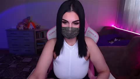 Snapshot of ashley__cooper__ chatting on 03.10.25 Yasmina online show from 03.10.25