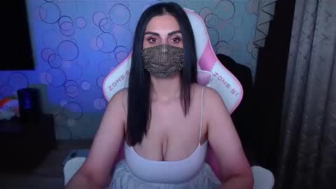Snapshot of ashley__cooper__ chatting on 09.23.25 Yasmina online show from 09.23.25