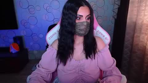 Snapshot of ashley__cooper__ chatting on 10.02.25 Yasmina online show from 10.02.25
