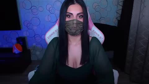 Snapshot of ashley__cooper__ chatting on 10.04.25 Yasmina online show from 10.04.25