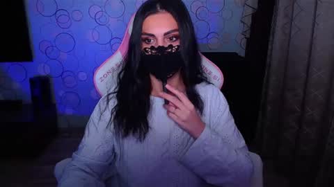 Snapshot of ashley__cooper__ chatting on 10.24.25 Yasmina online show from 10.24.25