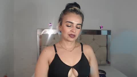Snapshot of ashley__tylor chatting on 02.15.25 ashley__tylor online show from 02.15.25