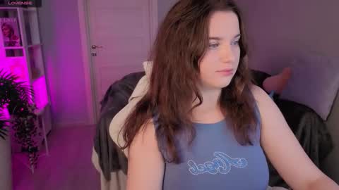 Snapshot of ashley_glen chatting on 10.09.25 online show from 10.09.25