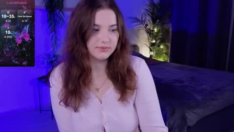 Snapshot of ashley_glen chatting on 10.18.25 online show from 10.18.25