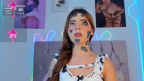 Snapshot of ashley_piinkk chatting on 10.19.25 Ashley online show from 10.19.25