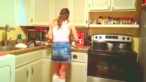 Snapshot of ashleyshyne69 chatting on 01.13.25 Ashley online show from 01.13.25