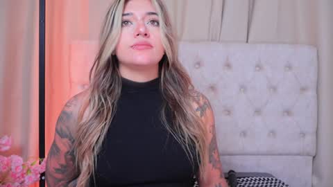 Snapshot of ashleyvalirya chatting on 12.20.24 Ashley Lauren online show from 12.20.24