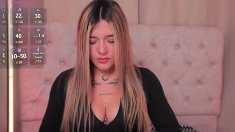 Snapshot of ashleyvalirya chatting on 01.27.25 Ashley Lauren online show from 01.27.25