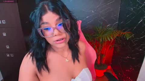 Ashleyy18   online show from 10.16.25
