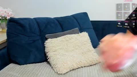 Snapshot of asian_pussy_cat chatting on 10.13.25 Hare online show from 10.13.25
