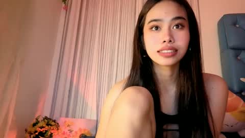 Snapshot of asianbabecandy chatting on 02.18.25 candy online show from 02.18.25