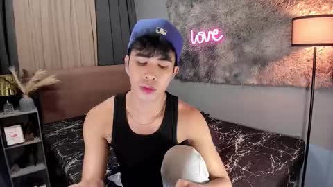 asiancum_peter online show from 09.26.25