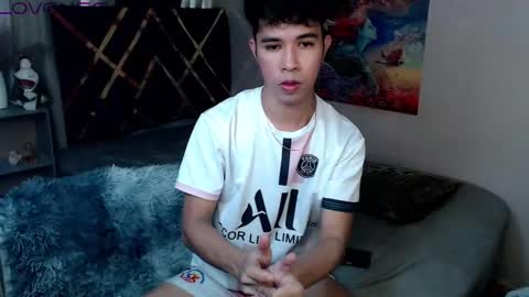 asiancum_peter online show from 11.17.25