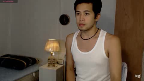 Snapshot of asiancumguyx chatting on 10.12.25 Orlando online show from 10.12.25