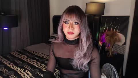 kylie online show from 10.10.25