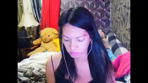 Snapshot of asianladyboybigc69 chatting on 12.31.24 Sofia online show from 12.31.24